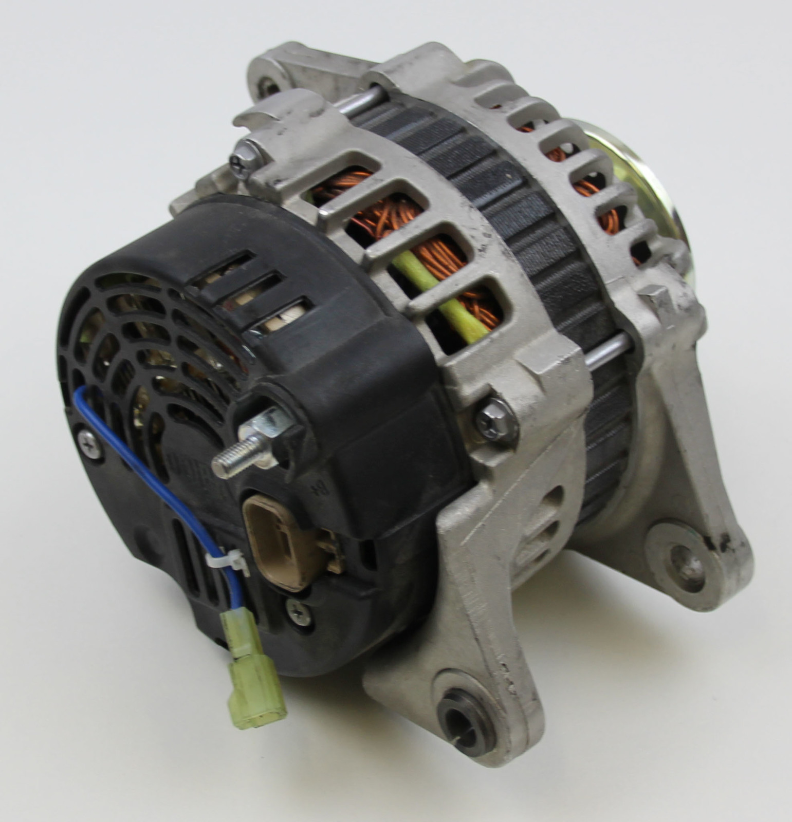 Alternator to suit MAZDA BRAVO B2600 with 2.6L PETROL