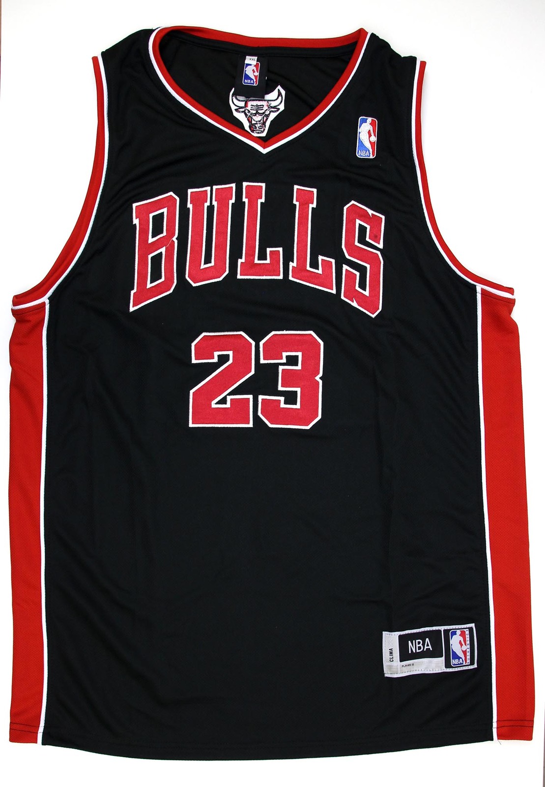 MICHAEL JORDAN Hand Signed Chicago Bulls Singlet Jersey with COA