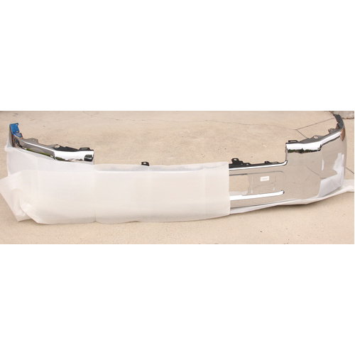 23229367 NEW GENUINE GM Front Chrome Bumper Bar Chevrolet Silverado 2500HD WT No Foglights
