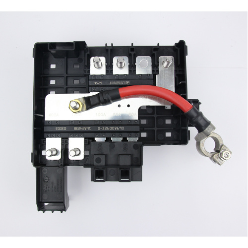 NEW GM 84460793 2017-2019 Chevrolet Silverado 2500 Battery Distribution Engine Compartment Fuse Block