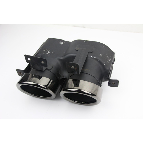 HSV GEN-F 2 MALOO SV BLACK EDITION RHS Muffler Exhaust Pipe Tip USED UTE R8 VF HSV-08C-130508C8