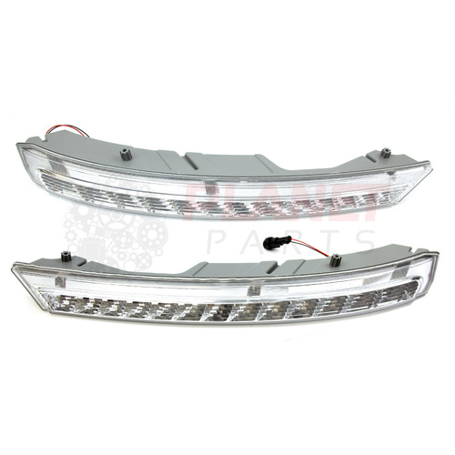 GENUINE HSV VE E2 E3 DRL Daytime Running Light PAIR LH RH GTS Clubsport R8 Senator LED NEW